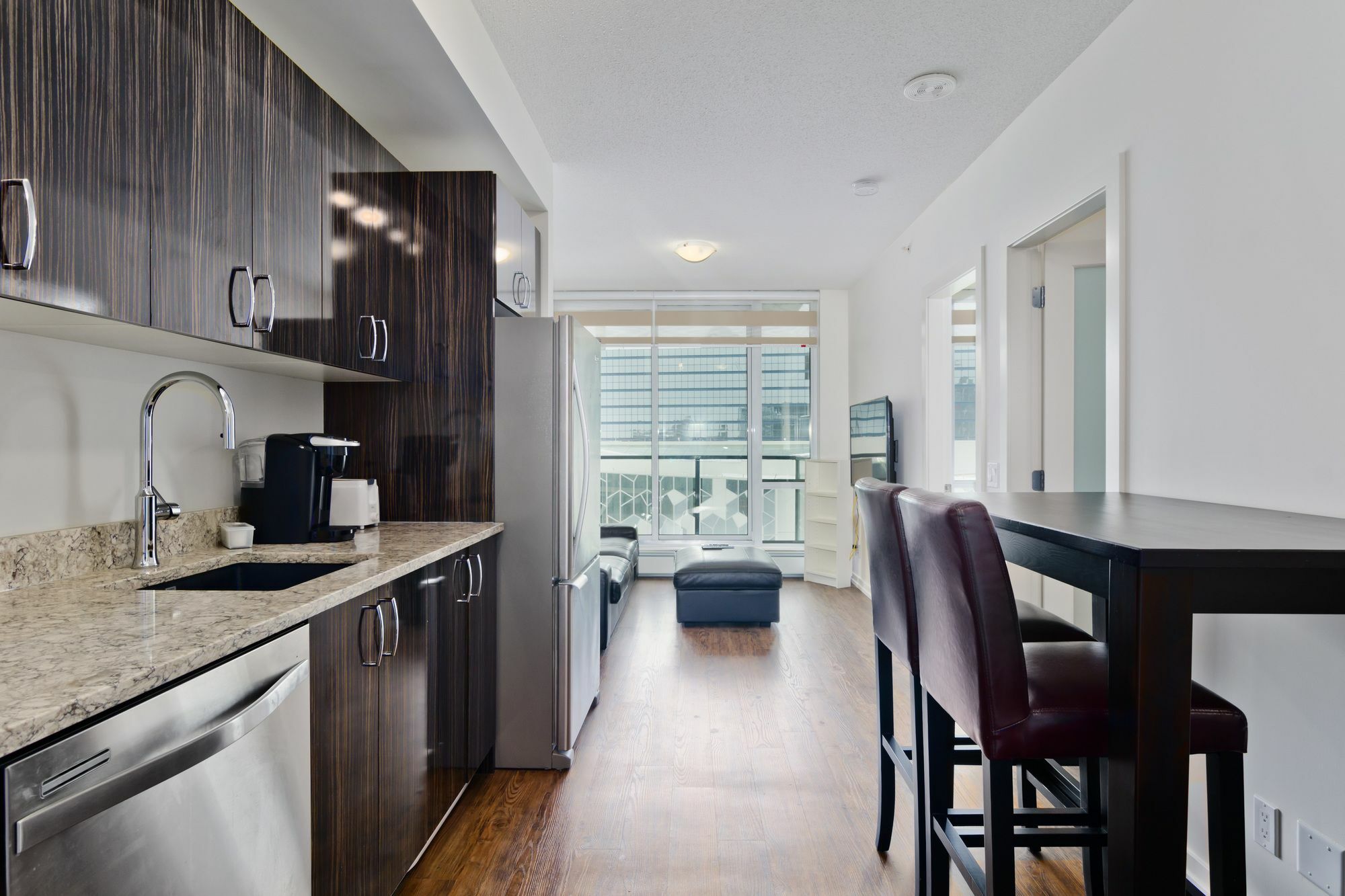 Suite Digs N3 YYC Exteriér fotografie