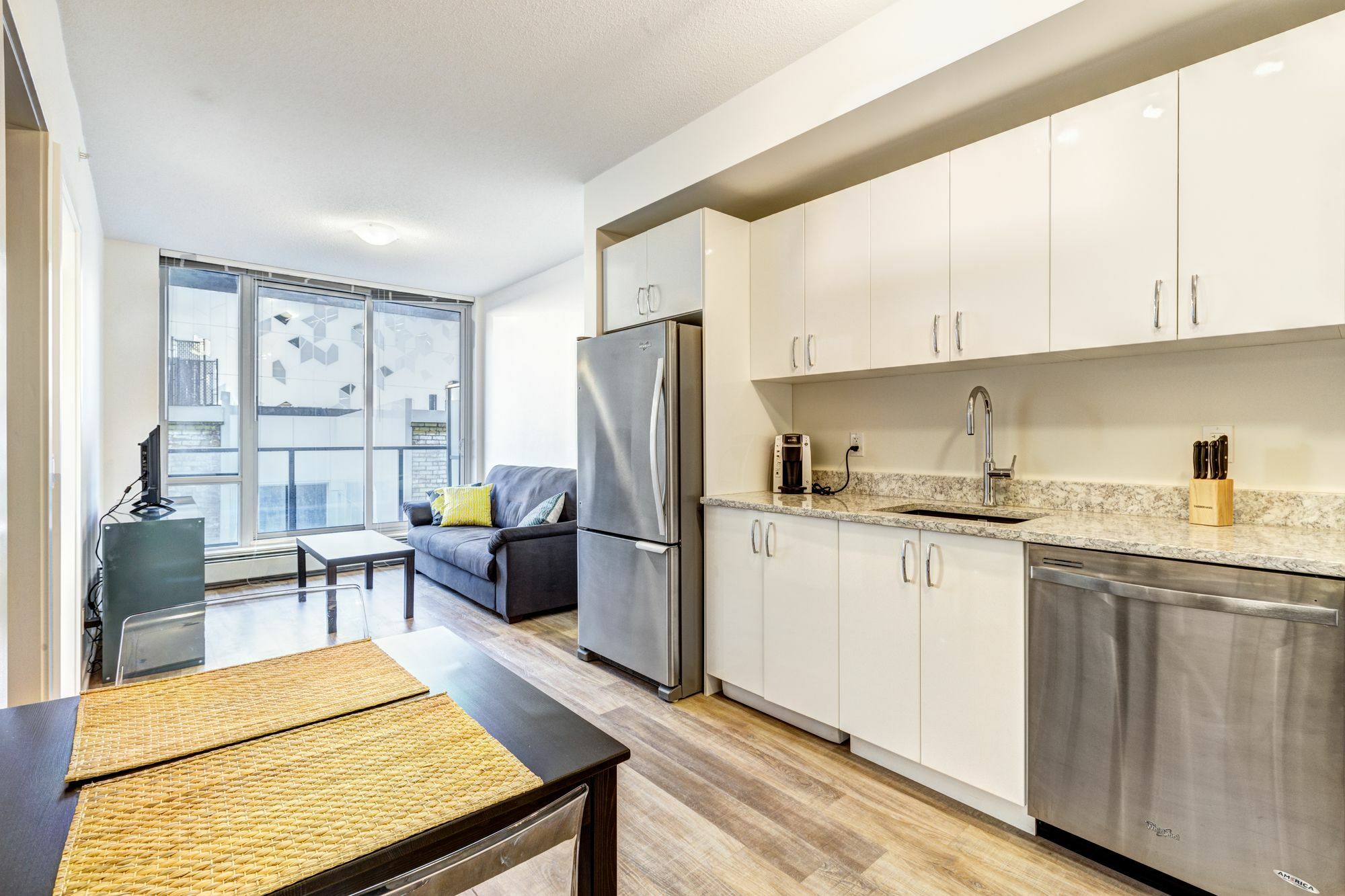 Suite Digs N3 YYC Exteriér fotografie